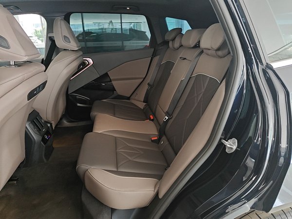 BMW X3 2025, 12900 км, за 41069 USD