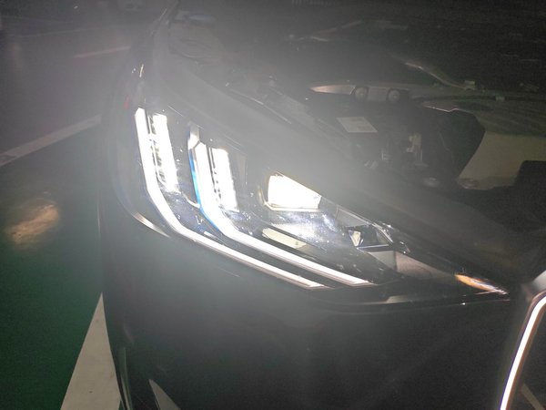 BMW X3 2025, 20800 км, за 50116 USD