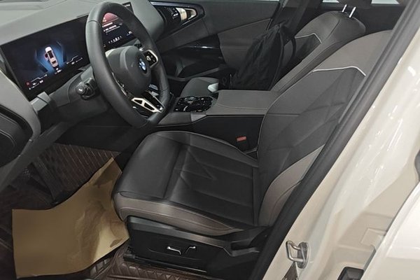 BMW X3 2025, 7400 км, за 41521 USD - фото 17