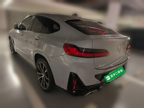 BMW X4 2022, 23800 км, за 41817 USD
