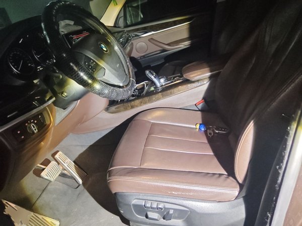 BMW X5 2015, 118100 км, за 18268 USD - фото 16