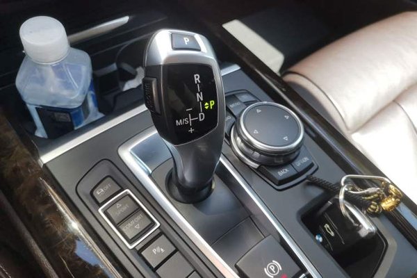 BMW X5 2015, 171200 км, за 16194 USD - фото 13