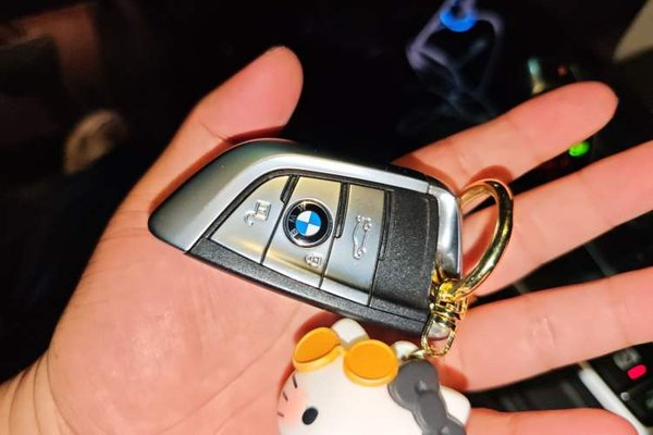 BMW X5 2017, 82600 км, за 28665 USD