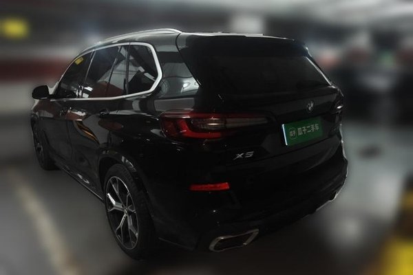 BMW X5 2021, 9900 км, за 57215 USD