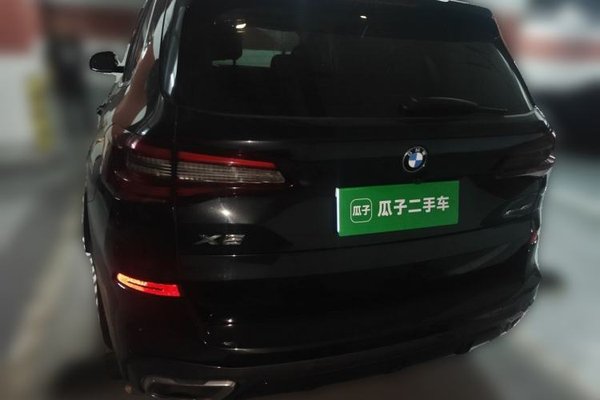 BMW X5 2021, 9900 км, за 57215 USD