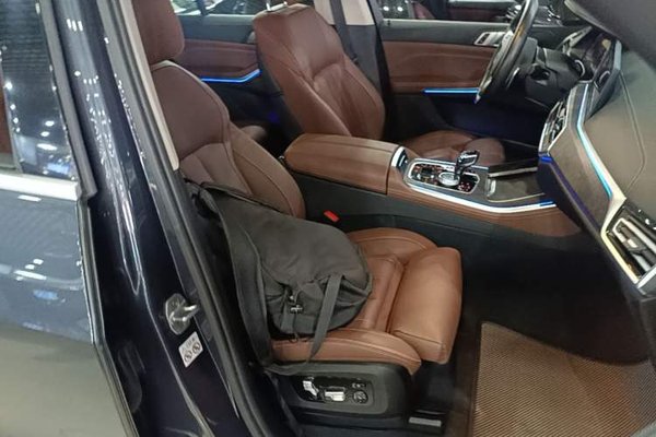 BMW X5 2021, 63000 км, за 59386 USD - фото 22