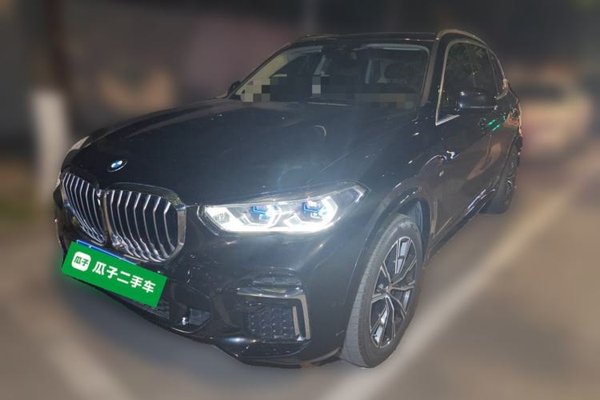 BMW X5 · 2022 год