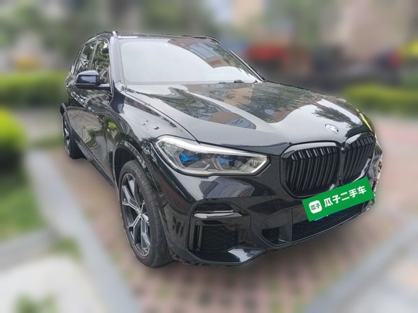 BMW X5 2022, 28900 км, за 71213 USD
