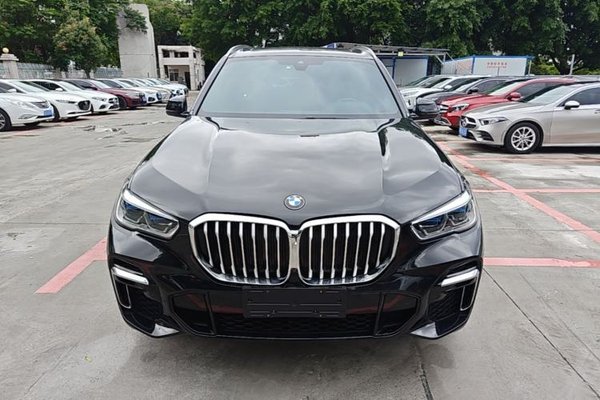 BMW X5 2022, 63400 км, за 57272 USD