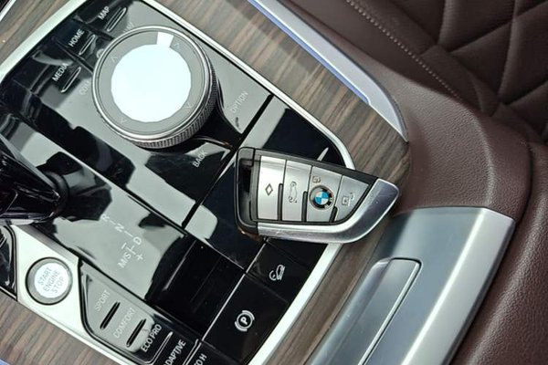 BMW X5 2022, 63400 км, за 57272 USD - фото 12