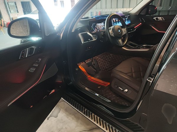 BMW X5 2023, 32200 км, за 67648 USD - фото 17