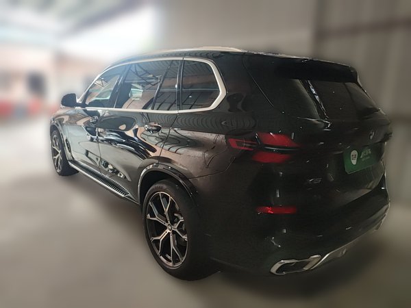 BMW X5 2023, 32200 км, за 67648 USD