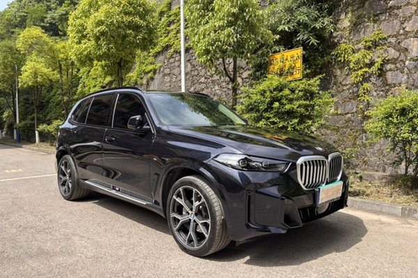 BMW X5 2023, 33900 км, за 66795 USD - фото 27
