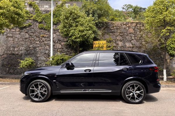 BMW X5 2023, 33900 км, за 66795 USD - фото 23