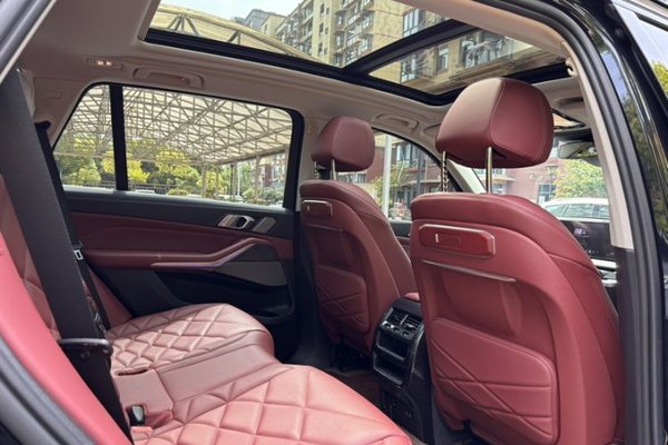 BMW X5 2023, 33900 км, за 66795 USD
