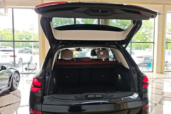 BMW X5 2023, 33900 км, за 66795 USD - фото 38