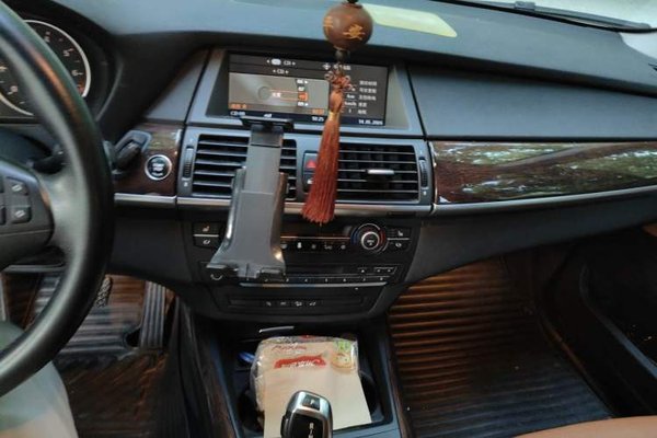 BMW X5 2008, 189500 км, за 15271 USD