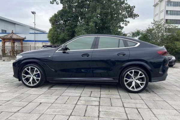 BMW X6 2020, 101400 км, за 42333 USD