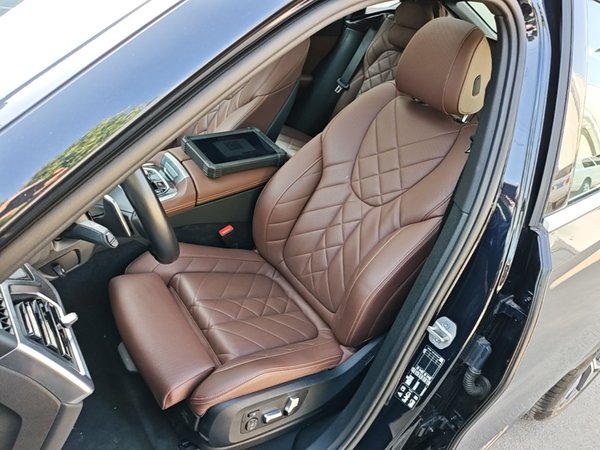 BMW X6 2023, 11500 км, за 81875 USD - фото 18