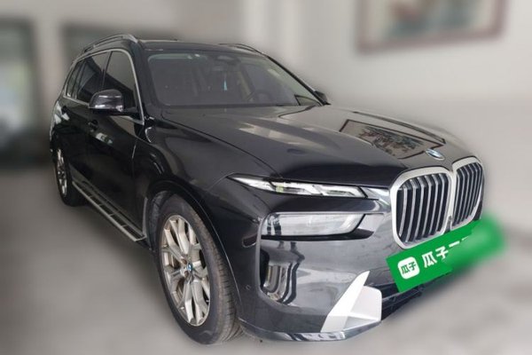 BMW X7 2023, 113700 км, за 62824 USD - фото 12