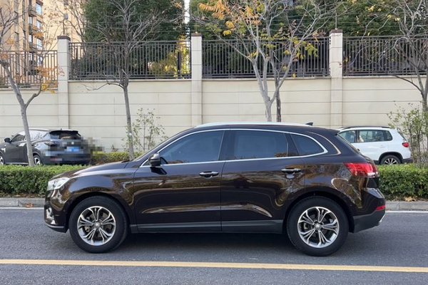 BORGWARD BX7 2018, 37300 км, за 8165 USD - фото 17