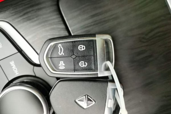 BORGWARD BX7 2018, 37300 км, за 8165 USD - фото 18