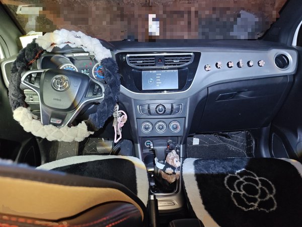 Brilliance V3 2015, 78900 км, за 3035 USD - фото 10