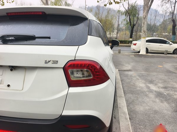 Brilliance V3 2015, 116800 км, за 3807 USD - фото 8