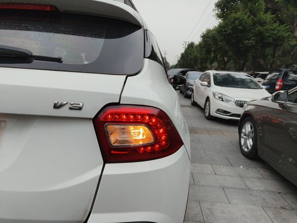 Brilliance V3 2015, 169200 км, за 3955 USD - фото 7