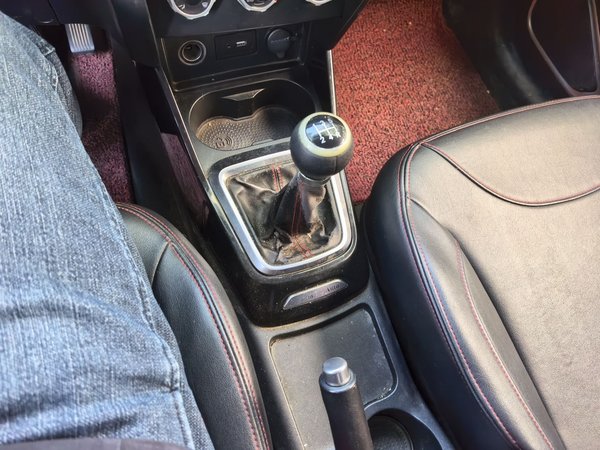 Brilliance V3 2016, 126500 км, за 3385 USD