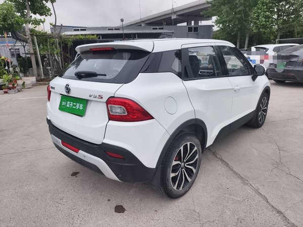 Brilliance V3 2016, 34300 км, за 4039 USD