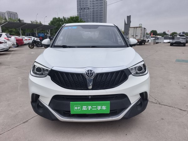 Brilliance V3 · 2016 год