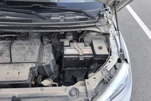 Brilliance V3 2016, 60400 км, за 2582 USD - фото 7