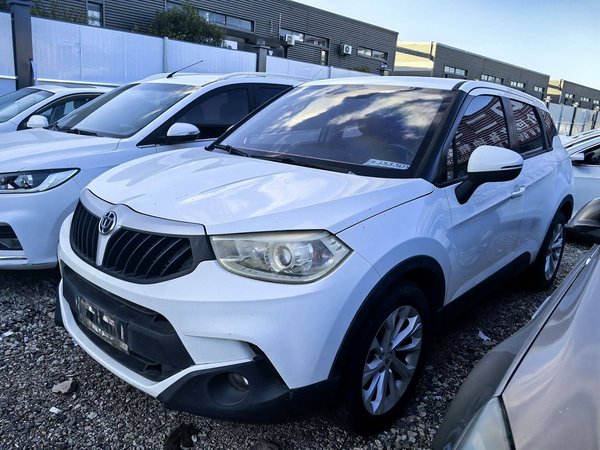 Brilliance V3 2016 1.5L automatic comfort version, 2016 года