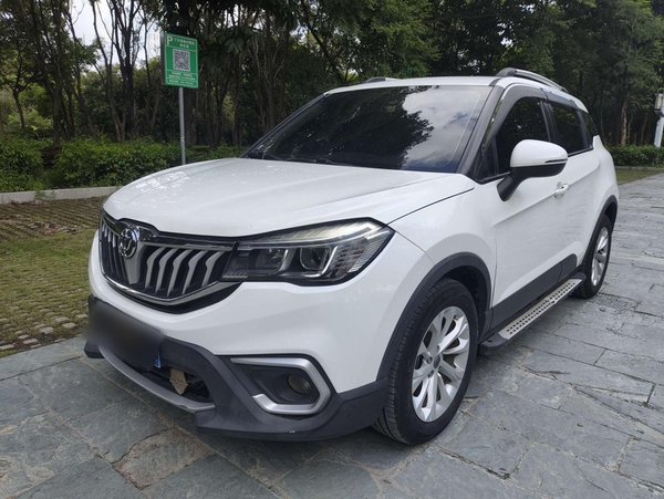 Brilliance V3 2017 1.5L Manual Smart Model