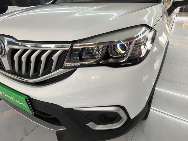 Brilliance V3 2020 1.6L Manual Classic Model, 2020 года