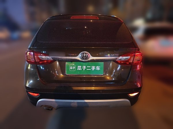 Brilliance V5 · 2012 год