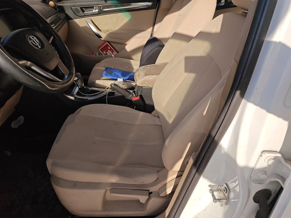 Brilliance V5 2012, 128000 км, за 2857 USD - фото 16