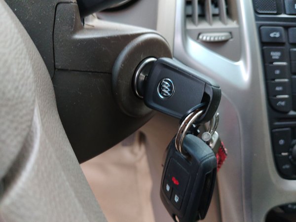 Buick GT 2013, 40300 км, за 2586 USD - фото 9