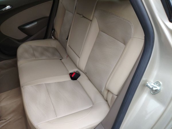 Buick GT 2013, 40300 км, за 2586 USD - фото 18