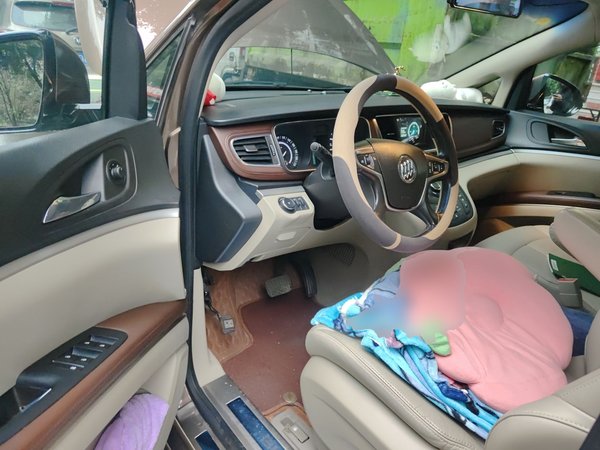 Buick GL8 2018, 182700 км, за 16086 USD - фото 17