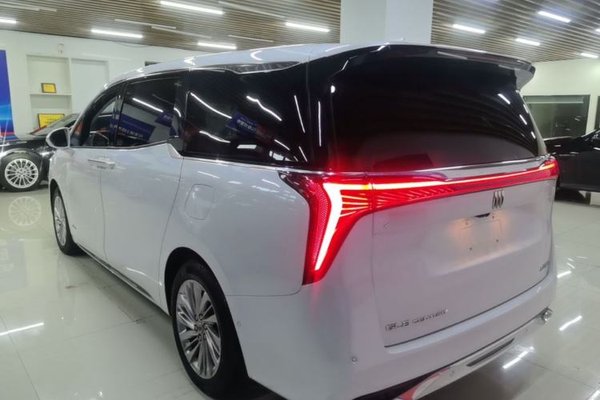 Buick Century 2023, 76500 км, за 49106 USD