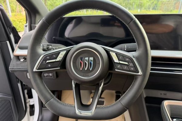 Buick E4 2023, 56200 км, за 15237 USD - фото 11