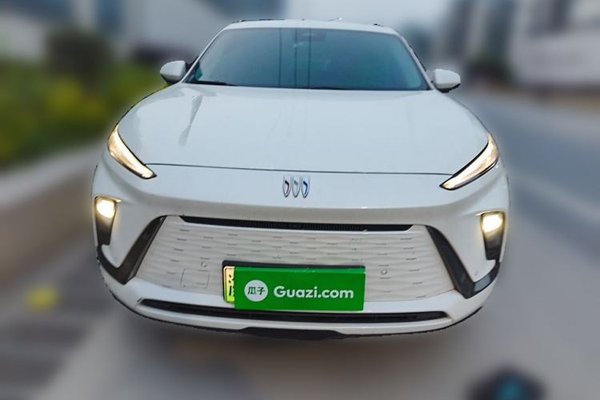 Buick E5 2023, 72900 км, за 13774 USD