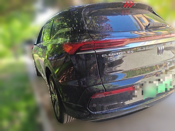 Buick E5 2025, 5000 км, за 21839 USD