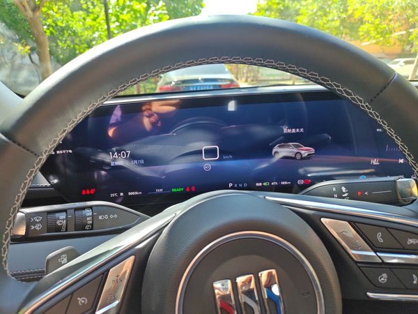 Buick E5 2025, 5000 км, за 21839 USD - фото 12
