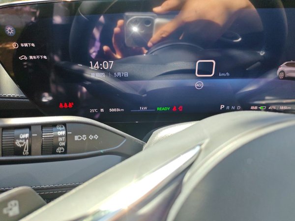 Buick E5 2025, 5000 км, за 21839 USD - фото 13