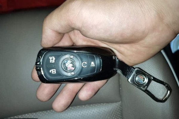 Buick Enclave 2022, 35800 км, за 21713 USD - фото 20