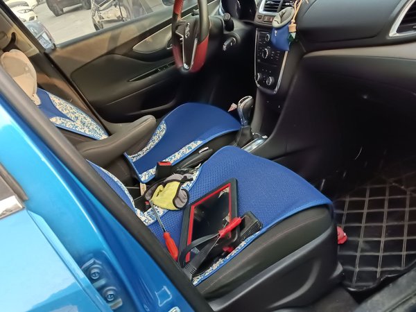 Buick Encore 2015, 134300 км, за 4231 USD - фото 24