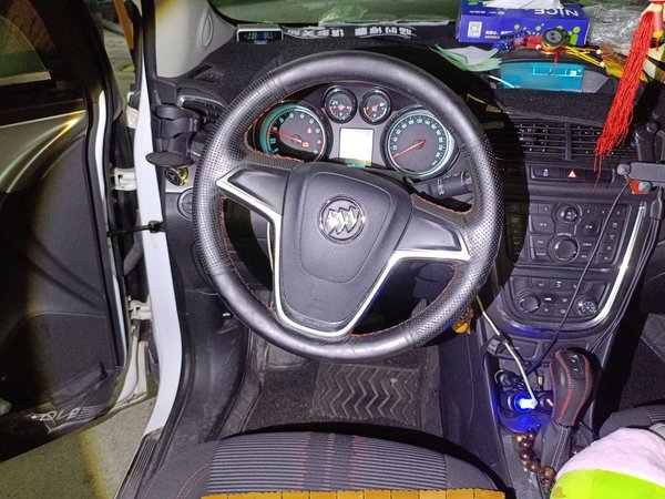 Buick Encore 2015, 148400 км, за 4854 USD - фото 13